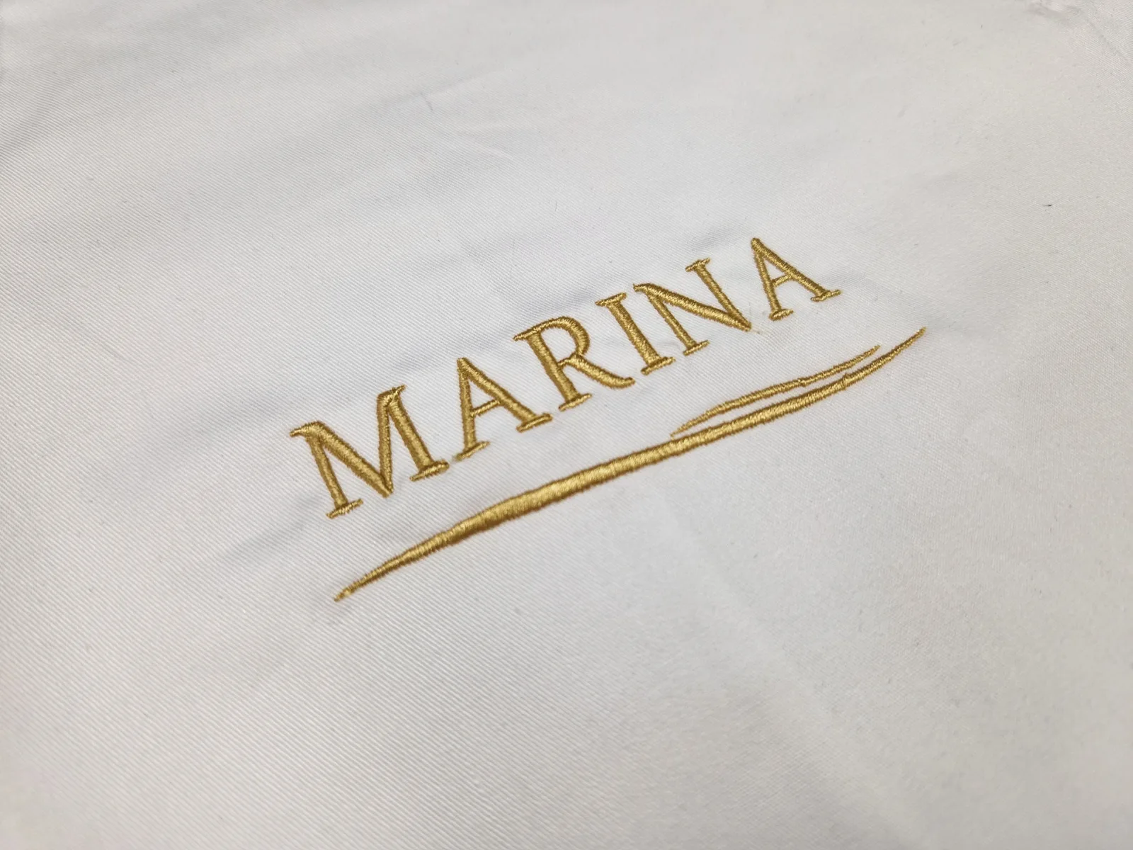 Marina: personalizacja haftem